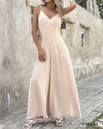 combinaison fluide femme chic en action