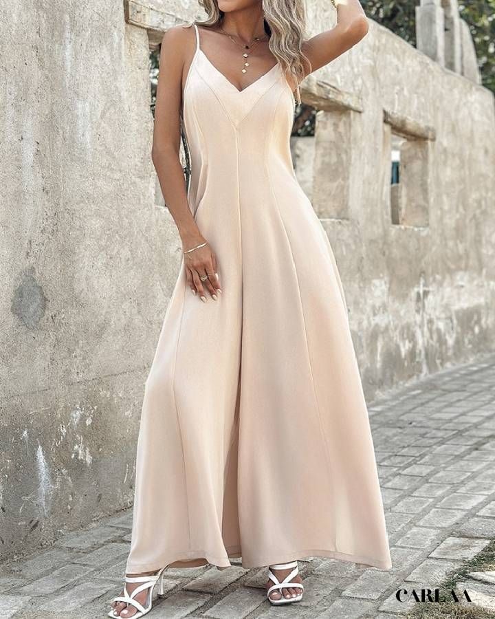 combinaison fluide femme chic en action