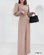 combinaison femme élégante