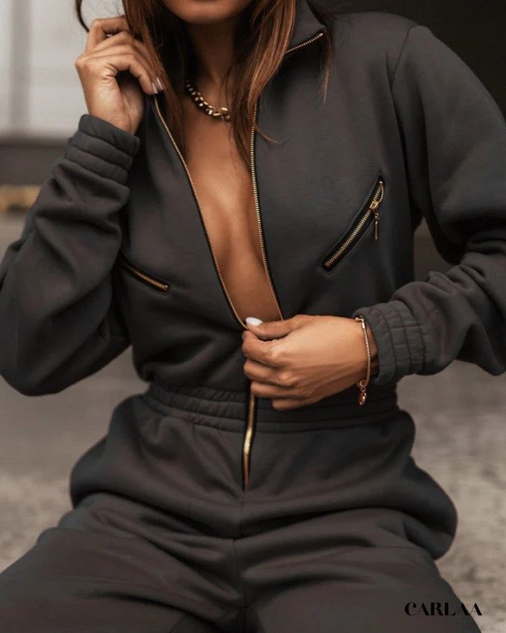 mode contemporaine féminine